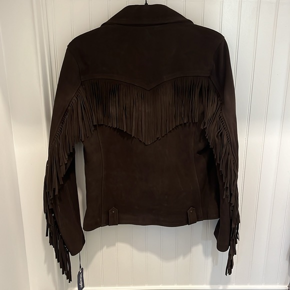 Fits like a med to large. - New Wrangler Fringe Sueded leather jacket - Picture 5 of 9